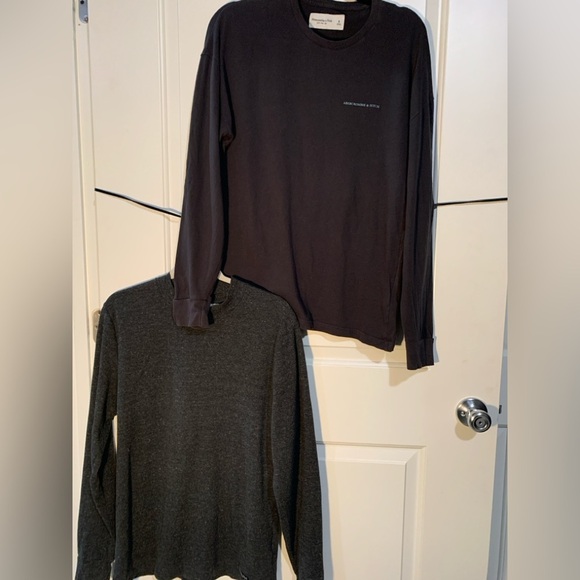 Abercrombie & Fitch Long sleeve shirts. Off Black/Teal -small, Grey/Black-Med - Picture 2 of 2